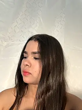 TianaGlow44 online show from November 29, 2025, 1:28 am