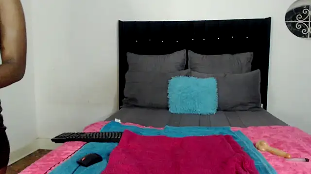 MissLola026 online show from March 14, 2026, 7:42 pm