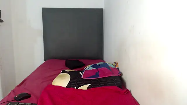 Snapshot of MissLola026 chatting on November 15, 2025, 3:21 am MissLola026 online show from November 15, 2025, 3:21 am