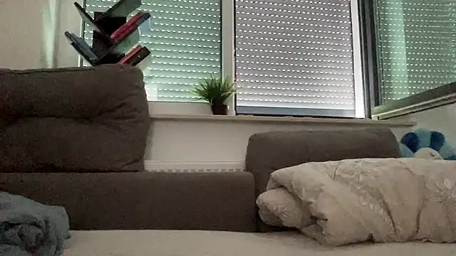 goddesemiiyy online show from October 10, 2025, 1:01 pm