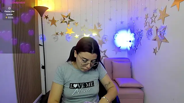 Snapshot of allison_mc chatting on May 16, 2026, 3:49 am allison mc online show from May 16, 2026, 3:49 am