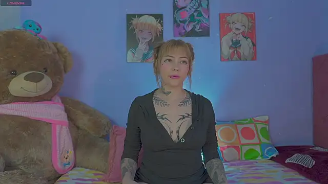 Snapshot of Himiiko_toga chatting on November 21, 2025, 8:08 pm Himiiko toga online show from November 21, 2025, 8:08 pm