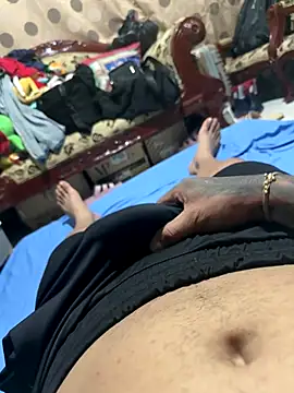 Snapshot of Santiago_hot19 chatting on October 29, 2025, 4:33 am Santiago hot19 online show from October 29, 2025, 4:33 am