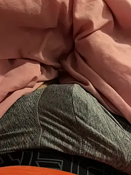 jakeBigCock1905 online show from March 14, 2026, 1:11 am