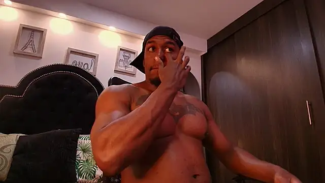 Snapshot of DenzelRios chatting on January 7, 2026, 8:03 pm DenzelRios online show from January 7, 2026, 8:03 pm