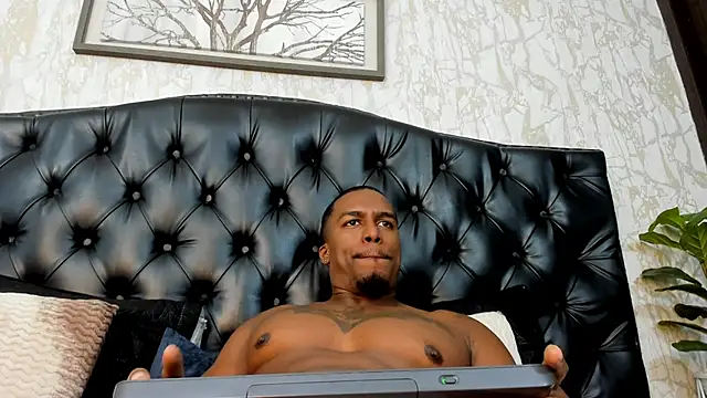 Snapshot of DenzelRios chatting on June 4, 2026, 3:33 am DenzelRios online show from June 4, 2026, 3:33 am