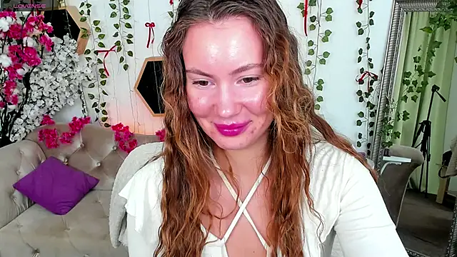 Snapshot of _BellaClark chatting on March 28, 2026, 8:21 pm BellaClark online show from March 28, 2026, 8:21 pm