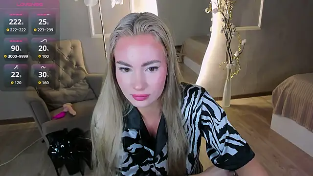 Snapshot of _BellaClark chatting on March 31, 2026, 8:22 pm BellaClark online show from March 31, 2026, 8:22 pm