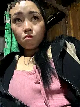 Snapshot of miemie-xx chatting on October 28, 2025, 1:06 am miemie-xx online show from October 28, 2025, 1:06 am