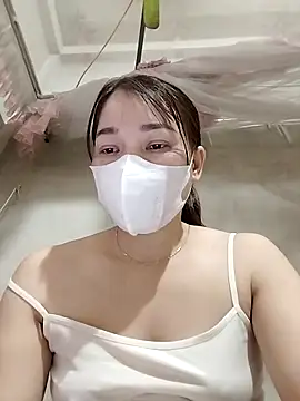 ladzy sexy online show from November 28, 2025, 1:22 pm