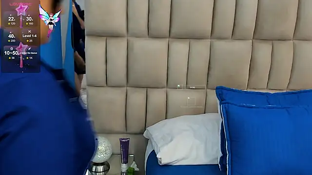 Snapshot of tania_reyes_ chatting on October 15, 2025, 2:43 am tania reyes  online show from October 15, 2025, 2:43 am