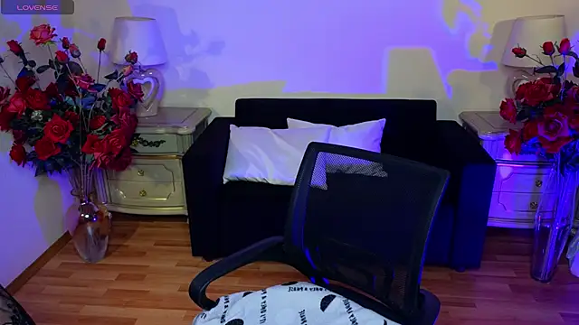 Snapshot of Viola_Rayden chatting on November 21, 2025, 11:31 am Viola Rayden online show from November 21, 2025, 11:31 am