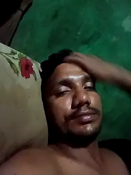 Snapshot of BiggerDickGuy chatting on October 19, 2025, 6:32 pm BiggerDickGuy online show from October 19, 2025, 6:32 pm