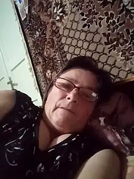 MilaCold5443 online show from November 12, 2025, 7:29 pm