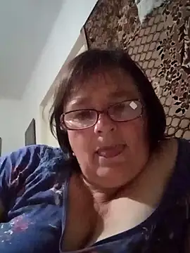 Snapshot of MilaCold5443 chatting on May 7, 2026, 6:33 pm MilaCold5443 online show from May 7, 2026, 6:33 pm