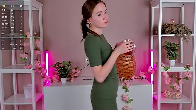 LittleCutieSandy online show from October 17, 2025, 3:10 am