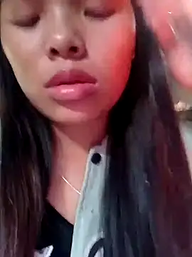 hello-cute online show from October 30, 2025, 4:33 am