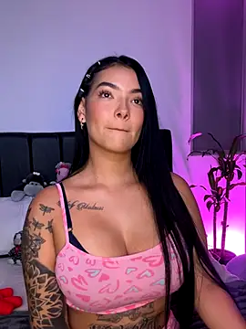 Snapshot of Kiity- chatting on October 10, 2025, 4:57 am Kiity- online show from October 10, 2025, 4:57 am