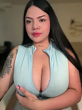 dulcemarianh  online show from July 6, 2026, 4:08 am