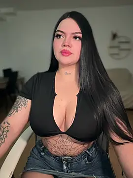 dulcemarianh  online show from July 17, 2026, 3:48 am