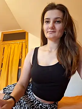 Nika aa online show from November 13, 2025, 9:57 am