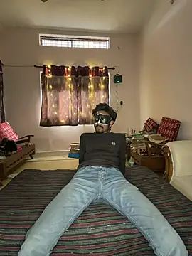 Snapshot of Lovebirdss chatting on February 3, 2026, 9:58 am Lovebirdss online show from February 3, 2026, 9:58 am