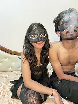 Snapshot of Lovebirdss chatting on December 19, 2025, 8:49 am Lovebirdss online show from December 19, 2025, 8:49 am