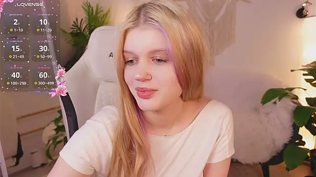 Any mo0n online show from December 3, 2025, 7:19 am