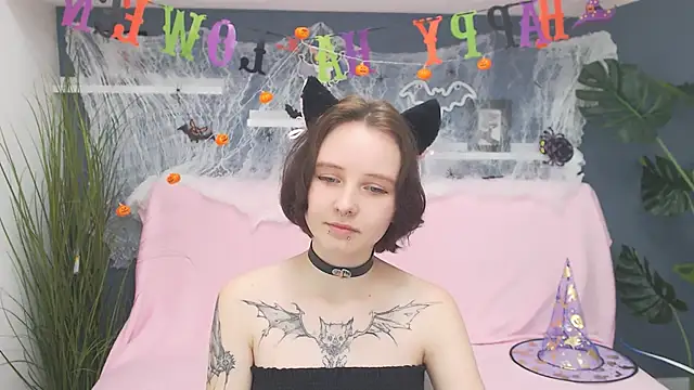 Snapshot of PeachyDream_ chatting on October 20, 2025, 6:04 am PeachyDream online show from October 20, 2025, 6:04 am