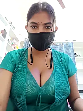 Snapshot of Hot_radhaji chatting on April 12, 2026, 5:33 am Hot radhaji online show from April 12, 2026, 5:33 am