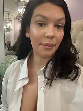 Snapshot of ClaraPasssion chatting on January 13, 2026, 5:00 am ClaraPasssion online show from January 13, 2026, 5:00 am