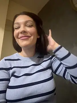 ClaraPasssion online show from November 5, 2025, 8:01 pm