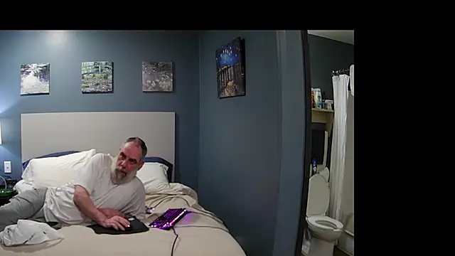 Snapshot of Fuck-Buddy-4U chatting on October 31, 2025, 2:19 am Fuck-Buddy-4U online show from October 31, 2025, 2:19 am