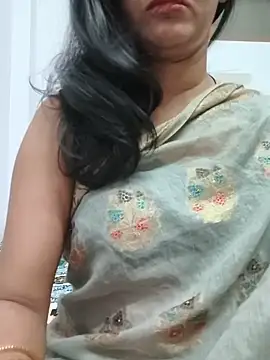 Snapshot of Janu-hasena chatting on June 14, 2026, 3:19 am Janu-hasena online show from June 14, 2026, 3:19 am