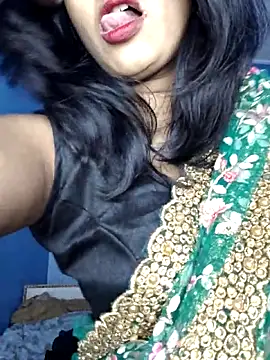 Snapshot of Janu-hasena chatting on February 10, 2026, 8:57 am Janu-hasena online show from February 10, 2026, 8:57 am