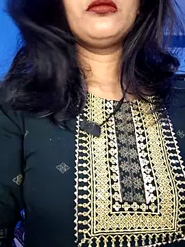 Snapshot of Janu-hasena chatting on March 3, 2026, 2:13 pm Janu-hasena online show from March 3, 2026, 2:13 pm