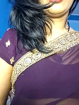 Snapshot of Janu-hasena chatting on February 13, 2026, 6:08 pm Janu-hasena online show from February 13, 2026, 6:08 pm