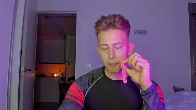 find0m master online show from December 22, 2025, 9:48 pm