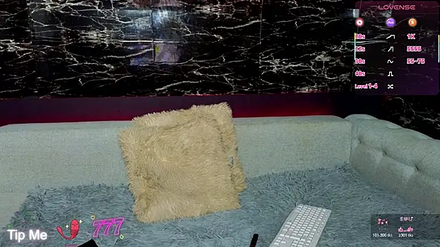 Snapshot of _YourSubmissive_ chatting on May 11, 2026, 2:45 pm YourSubmissive online show from May 11, 2026, 2:45 pm