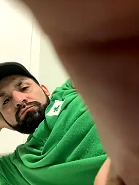 Snapshot of Nasho172737 chatting on December 1, 2025, 5:58 pm Nasho172737 online show from December 1, 2025, 5:58 pm