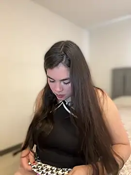 Snapshot of Isabella_LaRue chatting on March 23, 2026, 3:23 pm Isabella LaRue online show from March 23, 2026, 3:23 pm