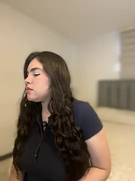 Isabella LaRue online show from April 25, 2026, 9:12 pm