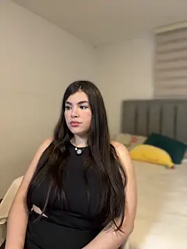 Snapshot of Isabella_LaRue chatting on February 22, 2026, 7:15 pm Isabella LaRue online show from February 22, 2026, 7:15 pm