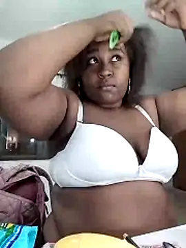 NaomiGrace  online show from November 2, 2025, 11:15 am