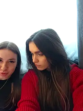 Snapshot of MayaGlow chatting on November 14, 2025, 5:22 am MayaGlow online show from November 14, 2025, 5:22 am