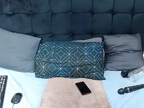 CaramelBootty online show from November 25, 2025, 3:45 pm