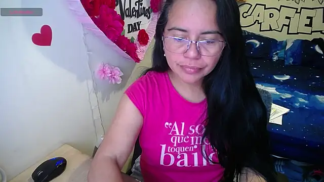 Snapshot of Miss__kendra_ chatting on April 21, 2026, 11:28 am Miss kendra online show from April 21, 2026, 11:28 am