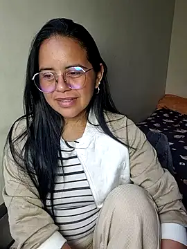 Snapshot of Miss__kendra_ chatting on December 4, 2025, 1:21 pm Miss kendra online show from December 4, 2025, 1:21 pm