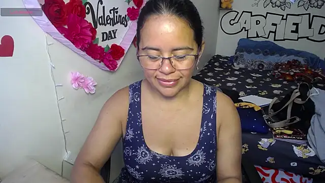 Snapshot of Miss__kendra_ chatting on May 11, 2026, 4:04 pm Miss kendra online show from May 11, 2026, 4:04 pm