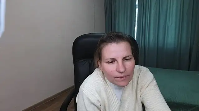 Mirabelle Velvet online show from October 16, 2025, 4:43 am